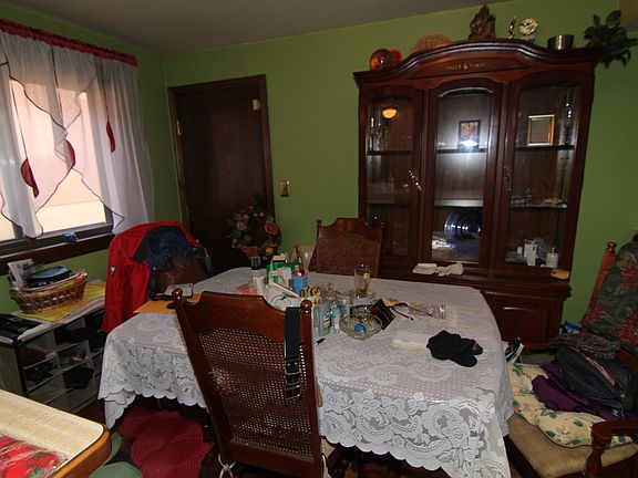 3rd image of 6113 S Archer Ave #2A