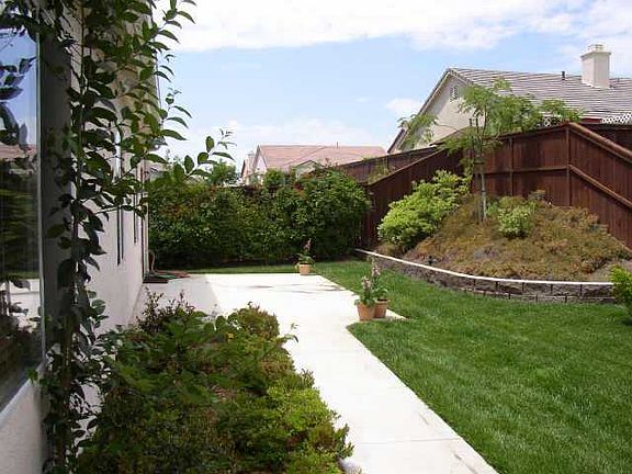 2nd image of 4999 El Mirlo Dr