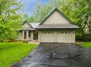655 151st St E, Burnsville, MN 55306