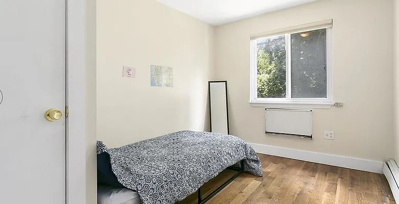 Rented by Evergreen Realty & Investments | media 10