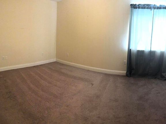 3rd image of 1664 Beach Blvd