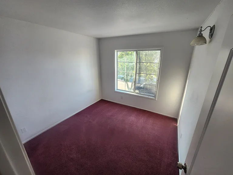 3056 Kaylyn St — Photo 45