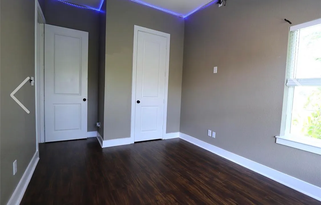 3 bed, 2.5 bath, 2500 sqft, $2,300 — Photo 2