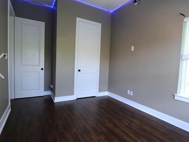 4422 Phlox St — Photo 2
