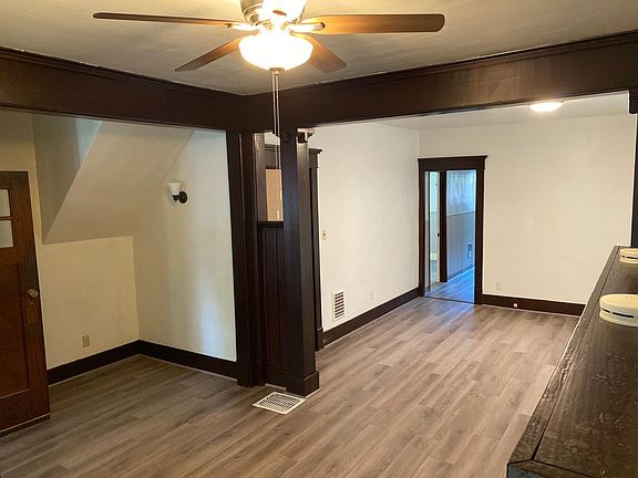 3rd image of 124 Armin Pl