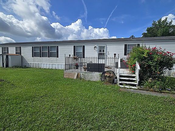 2nd image of 657 Reindeer Cir