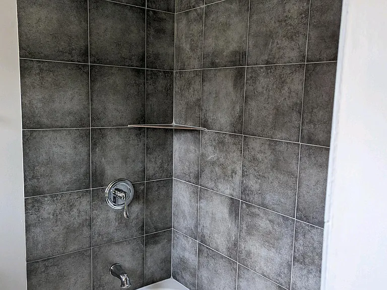 701 Eiseman Ave #4 — Photo 4