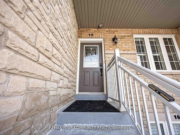 4th image of 520 Silken Laumann Dr #17