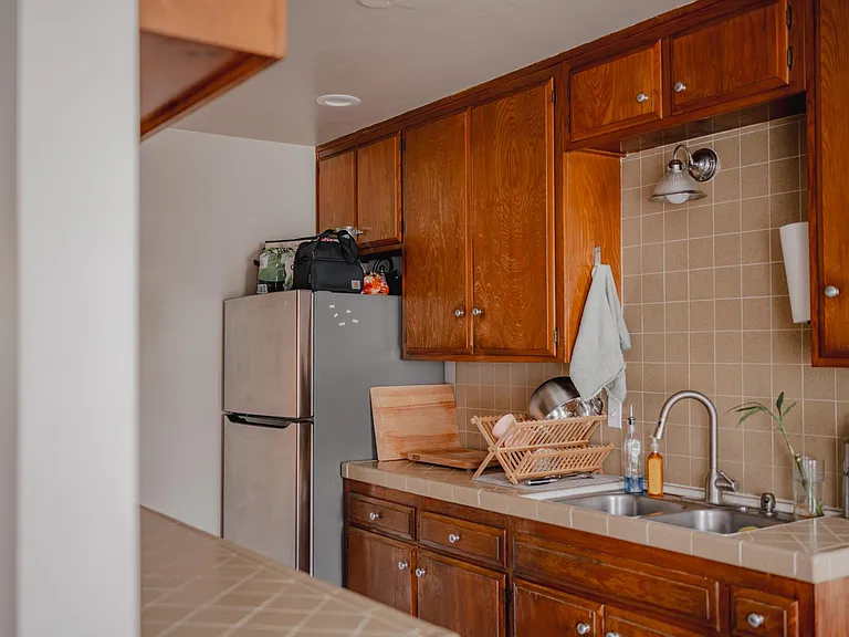 Megan Court Apartments — Photo 10