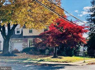 300 Woodlawn Ave, Willow Grove, PA 19090