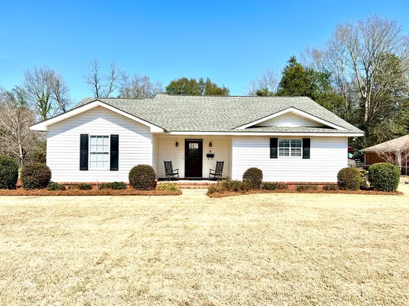 3 Boynton St, Headland, AL 36345
