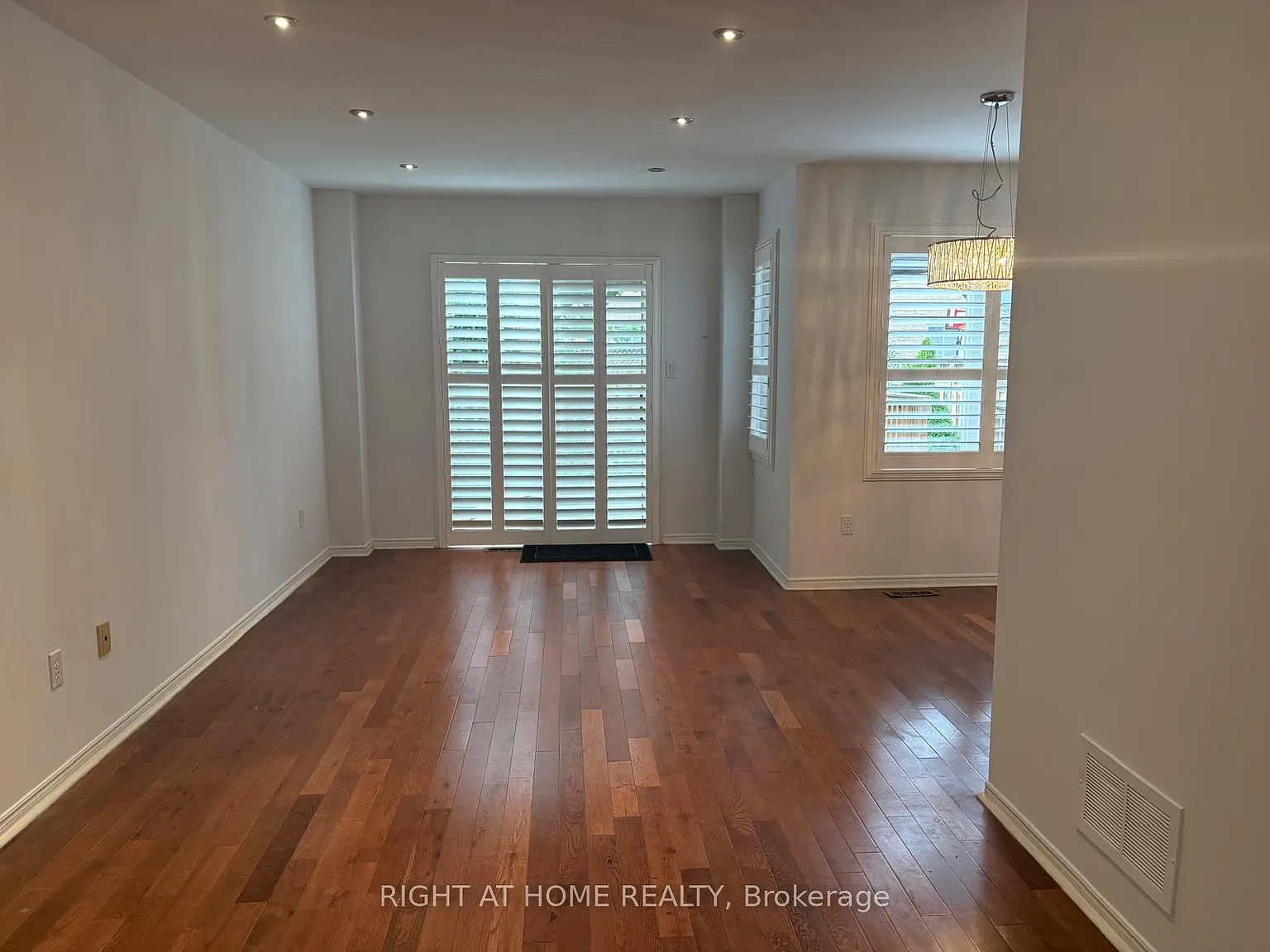 3 bed, $2,850 — Photo 3