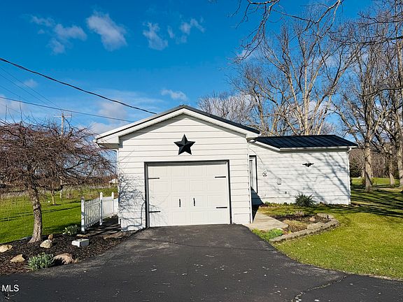 4th image of 24603 Watson Rd