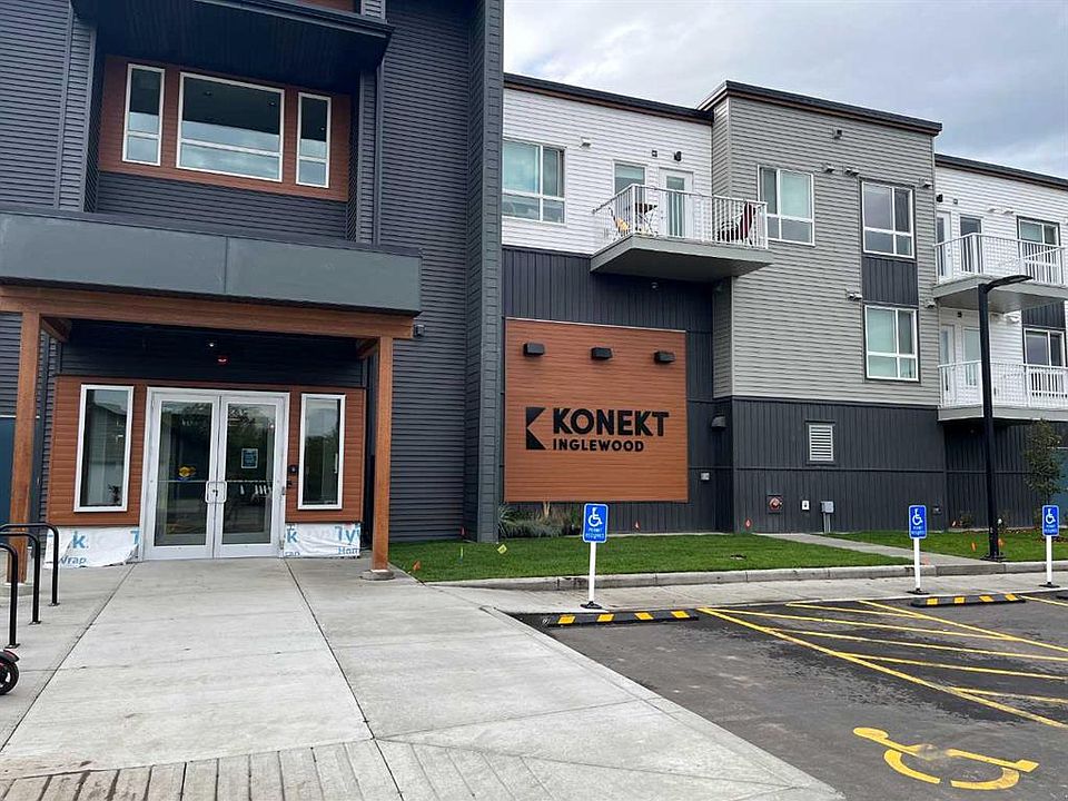 1st image of 1605 W 17th St SE #105