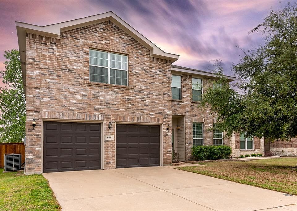 1st image of 8644 Star Thistle Dr