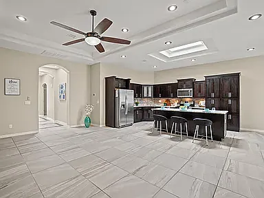 4 bed, 2244 sqft, $2,750 — Photo 4
