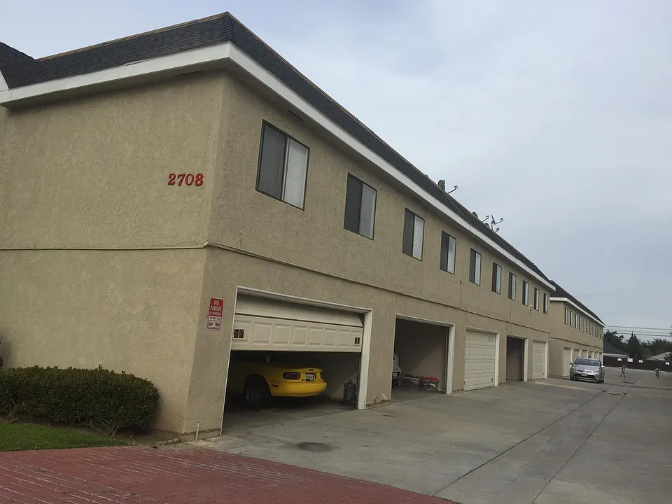 2700 Walnut Grove Ave #A