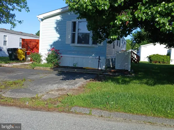 114 Roundup Rd, Middle River, MD 21220