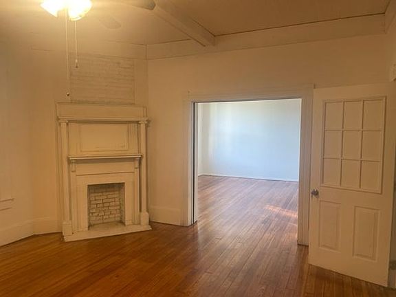 5th image of 334 E Duval St