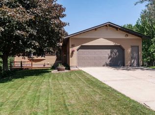 812 2nd Ave NE, Byron, MN 55920