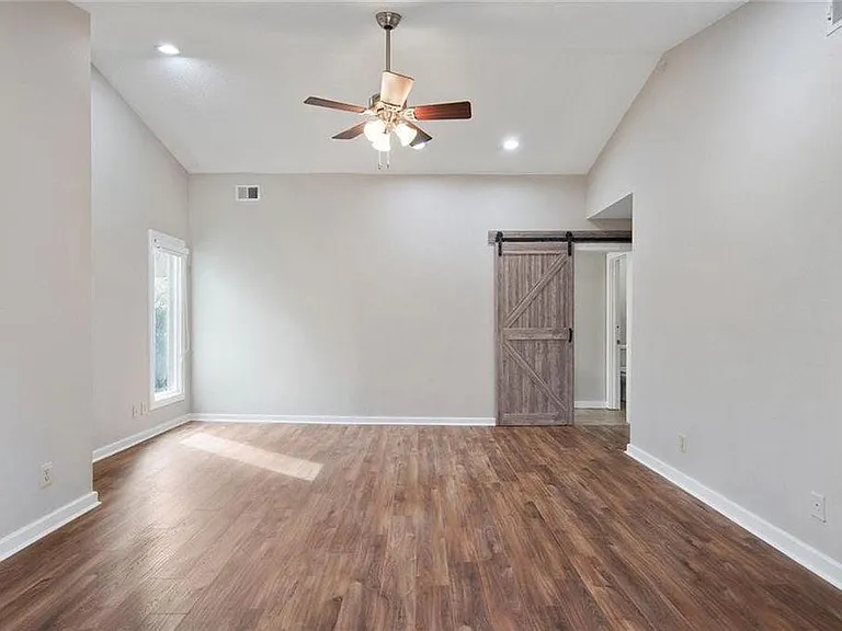 4200 Gunnin Rd — Photo 57