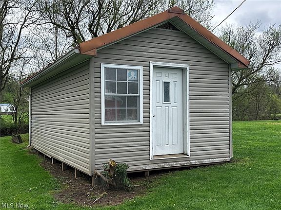 5th image of 14477 Gorby St