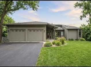 22 Skyline Dr, Ogden Dunes, IN