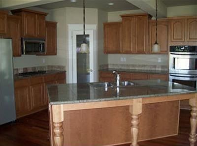 5th image of 6039 Ashbourne Ln SE