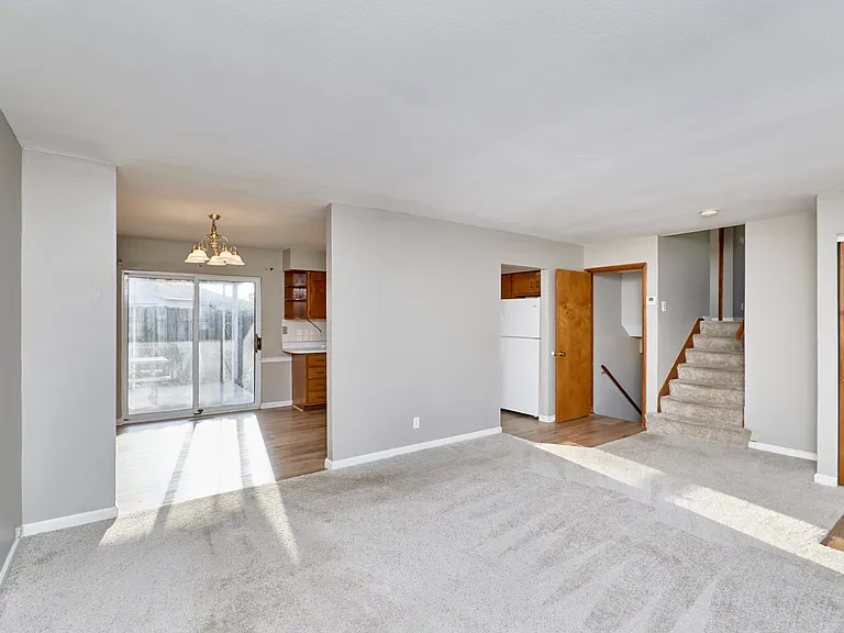3204 Bristol Hall Dr — Photo 6