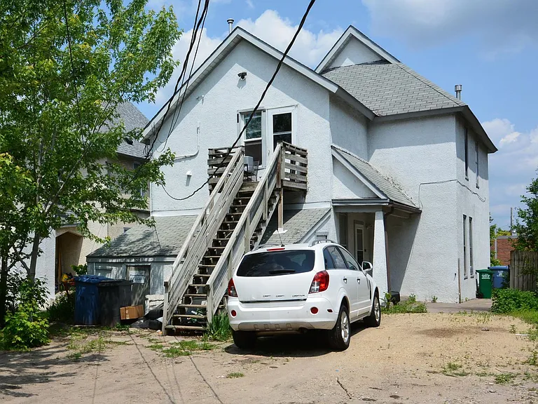 920 22nd Ave NE — Photo 12
