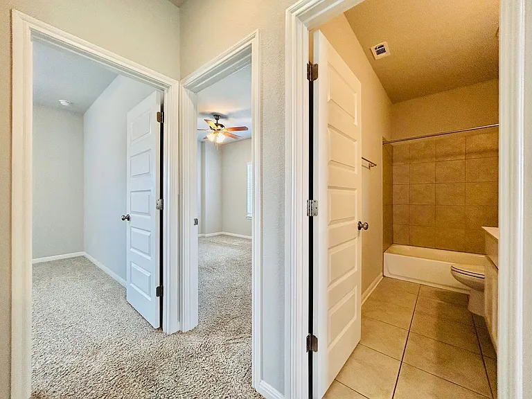 1156 Capra Ln — Photo 5