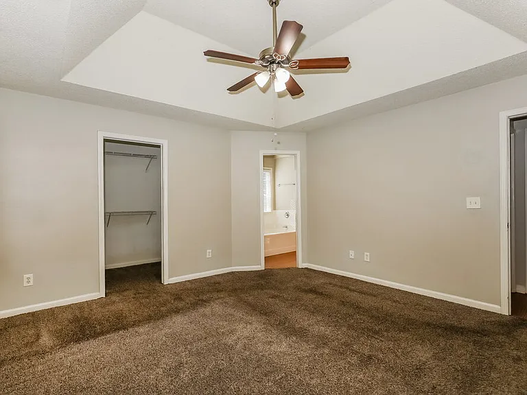 409 Mazley Dr — Photo 9