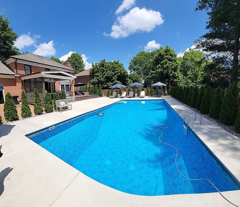 2nd image of 1541 Kinnard Dr