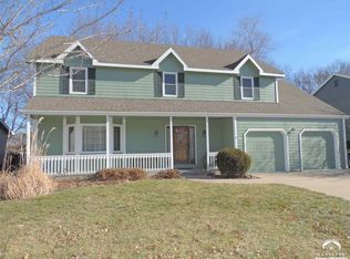 920 Prescott Dr, Lawrence, KS 66049