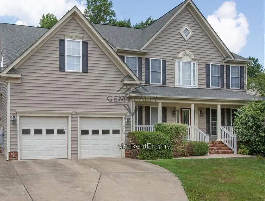5 bed, 4.5 bath, 3745 sqft, $3,300 — Photo 3