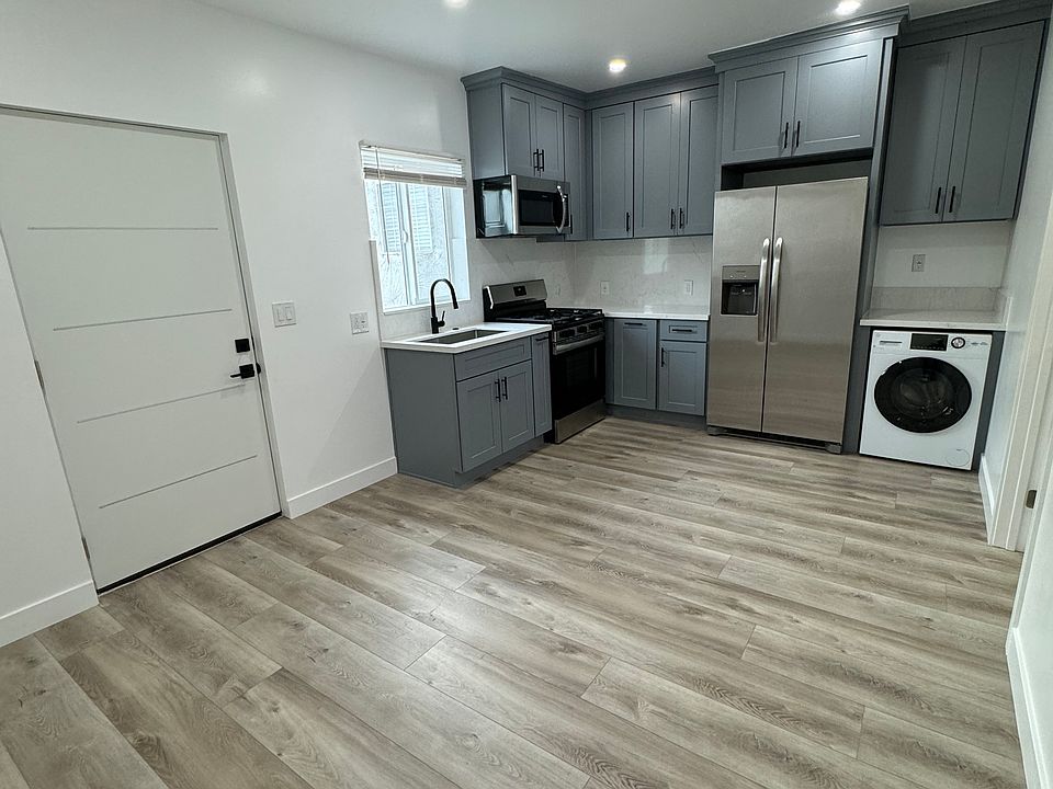 1st image of 3443 E 8th St #1