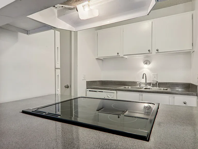 Andover Park Apartments — Photo 17