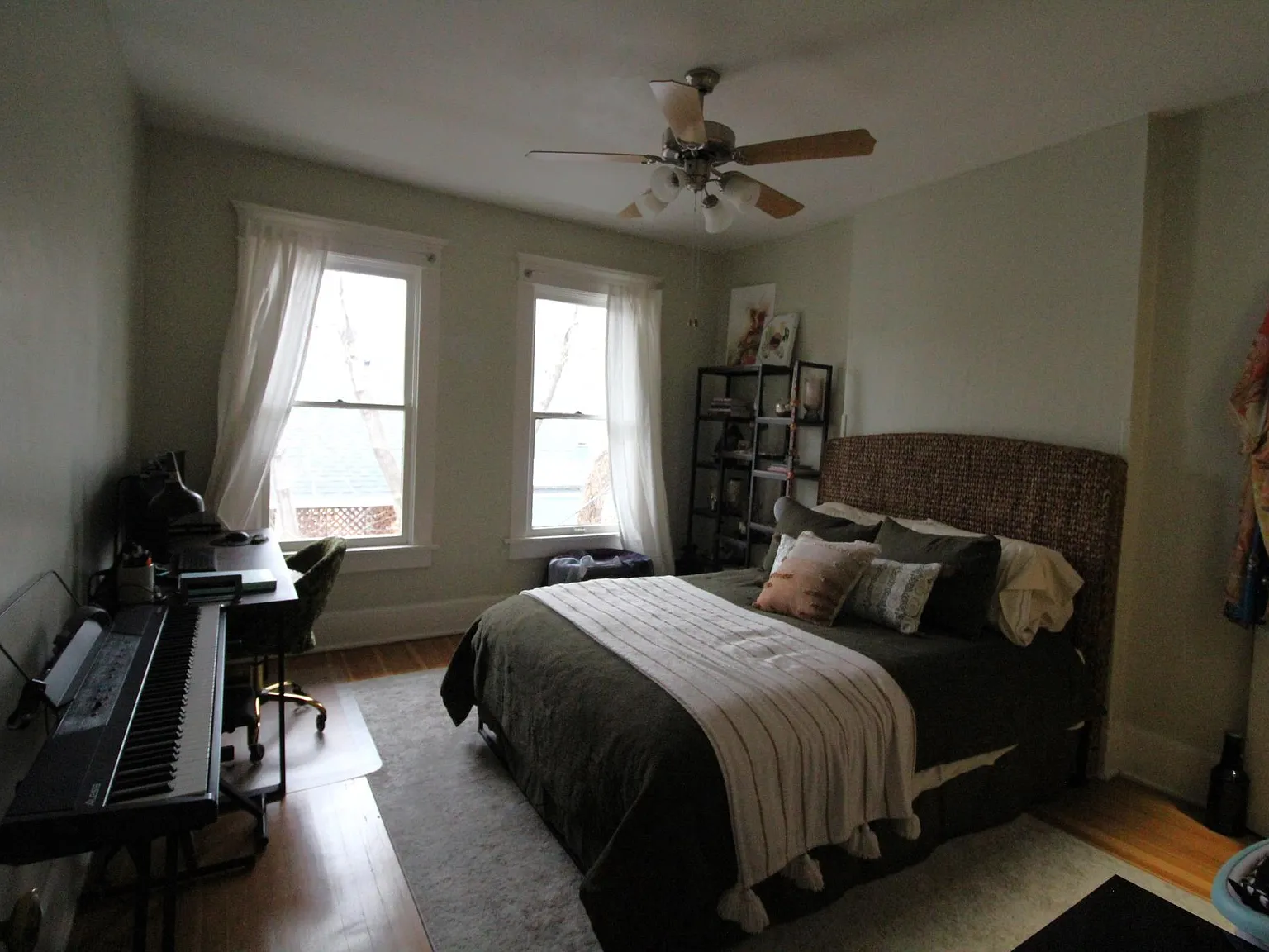 851 E 3rd Ave — Photo 3