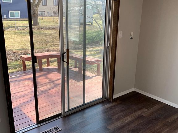 5th image of 749 Cove Ct