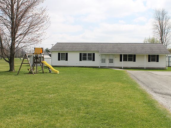 2nd image of 5 Beechwood Dr