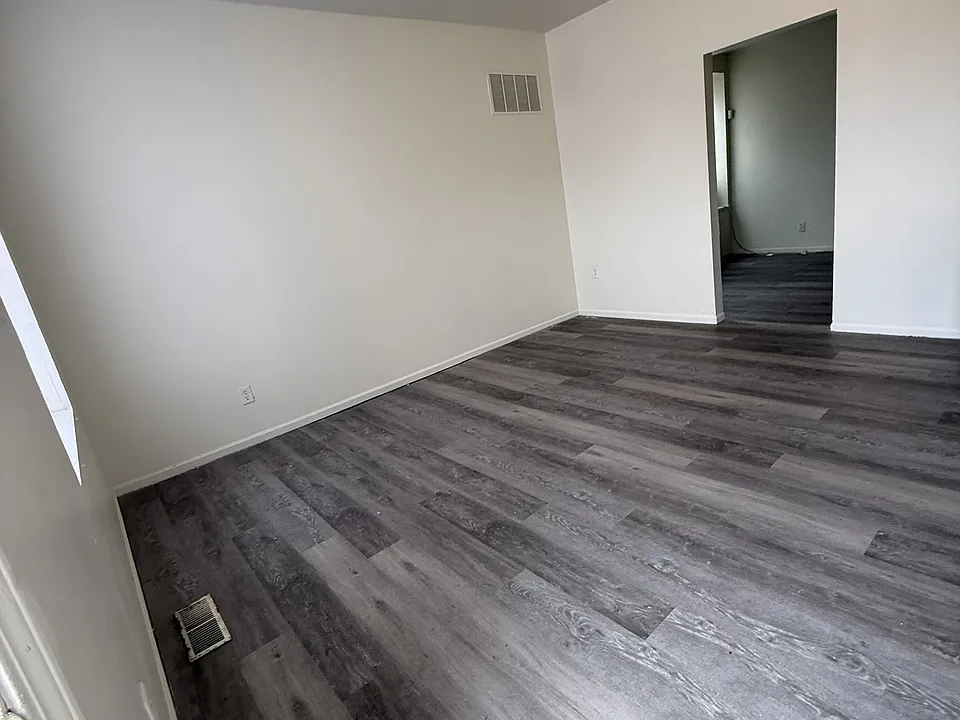 4255 Ashland Ave #4255