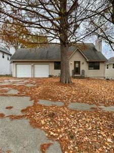 6503 N Holly St, Kansas City, MO, 64118