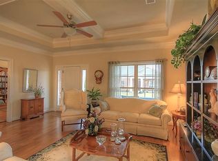 154 Shermans Cres, Versailles, KY