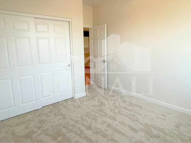 26623 N 44th St — Photo 24