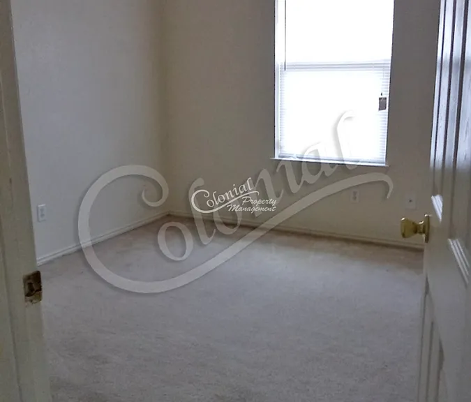 4604 Bowles Dr #B — Photo 8