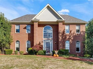 4012 Holiday Park Dr, Murrysville, PA