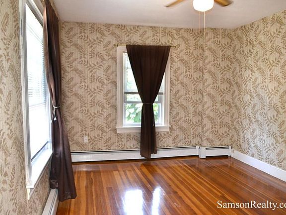 4th image of 160 Anthony St #2