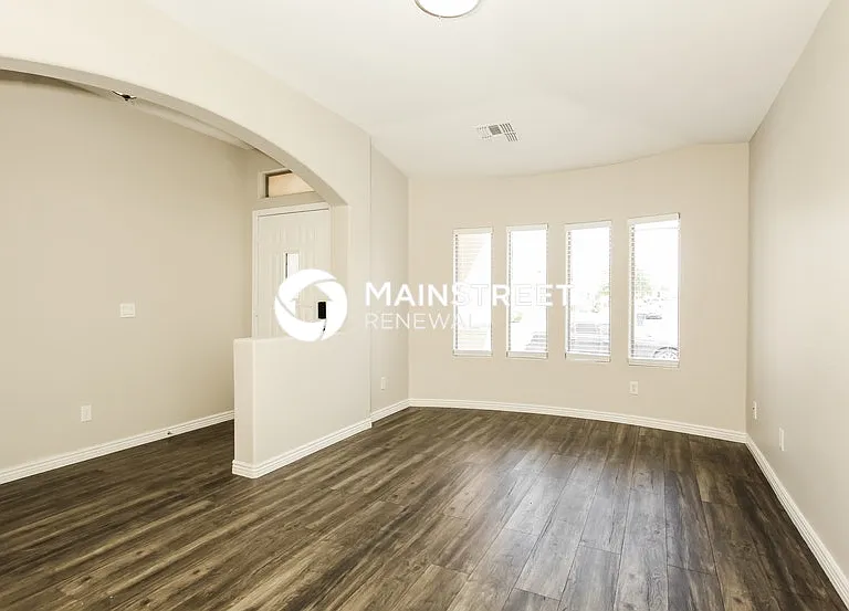 3224 S 92nd Dr — Photo 5