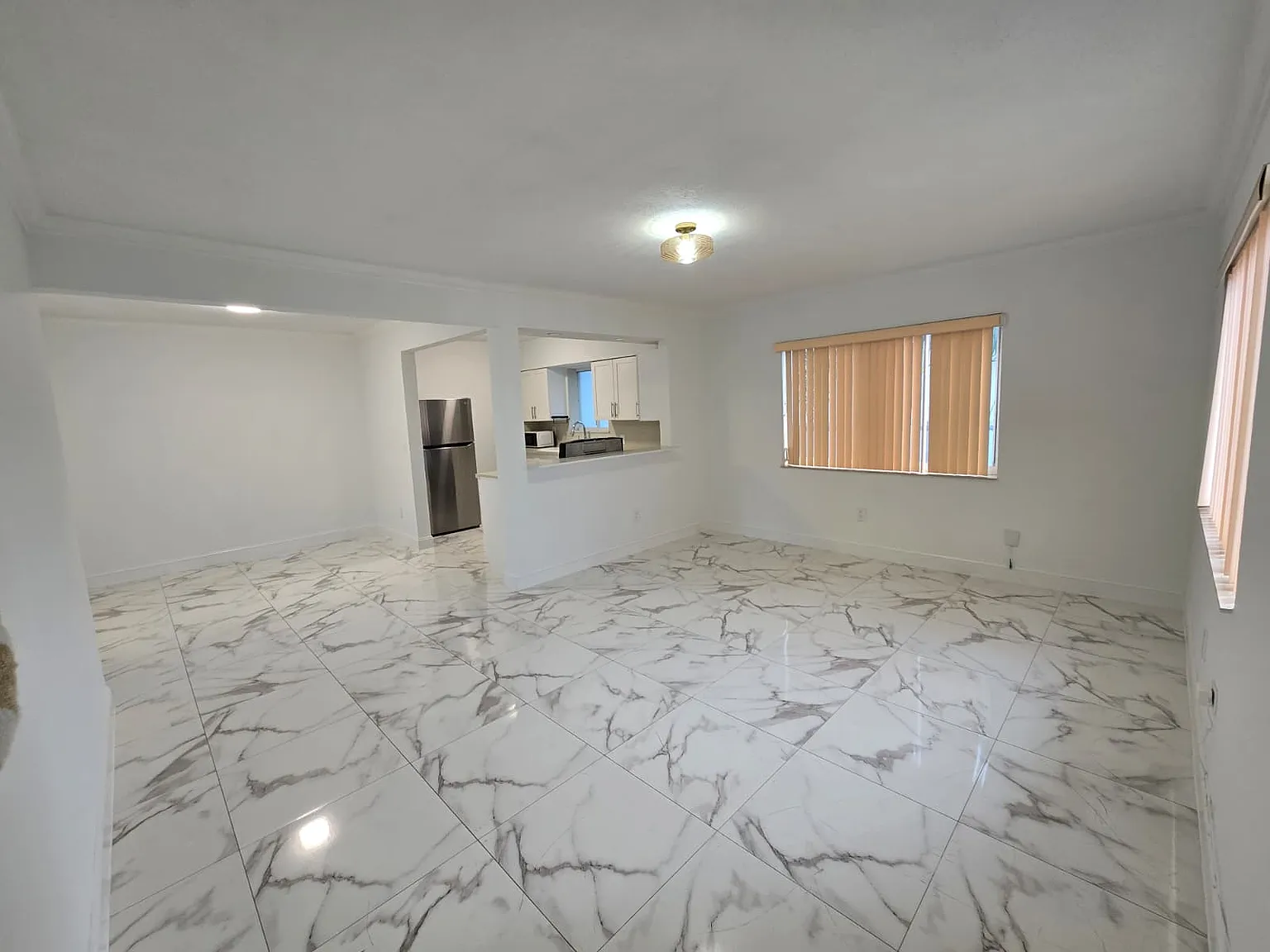 2 bed, 950 sqft, $2,350 — Photo 2