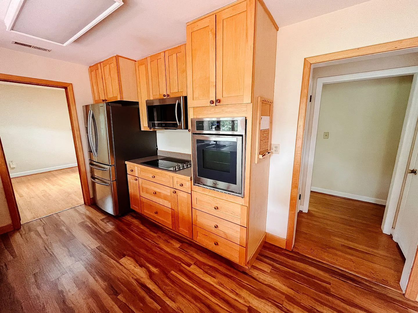 Charming Blacksburg 3 Bedroom, 2 Bath House w/Updated Bath and Kitchen — Photo 2